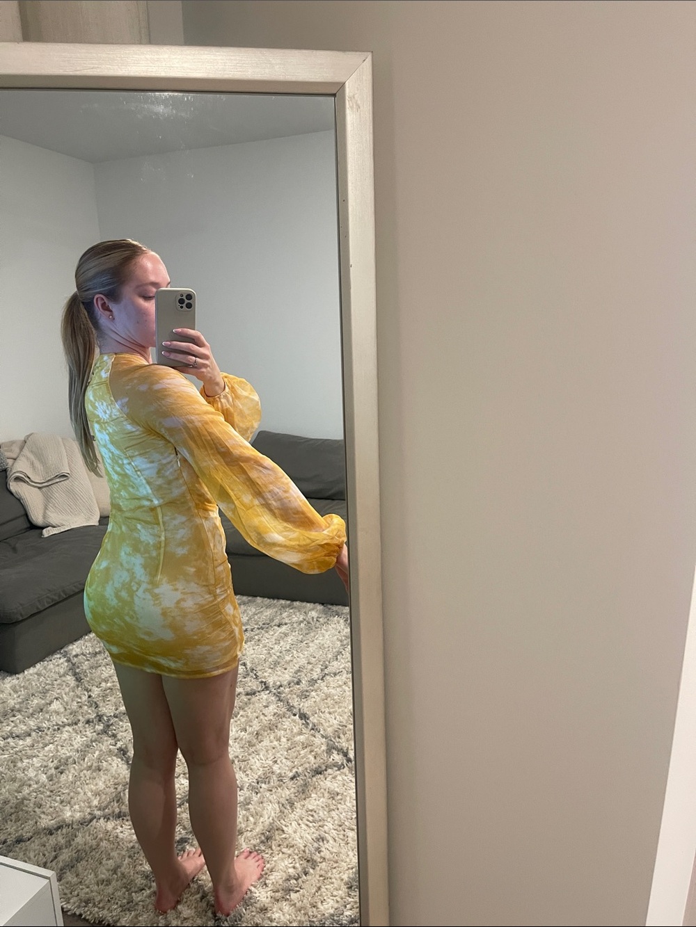 PrettyLittleThing Mini Dress - Picture 3 of 5